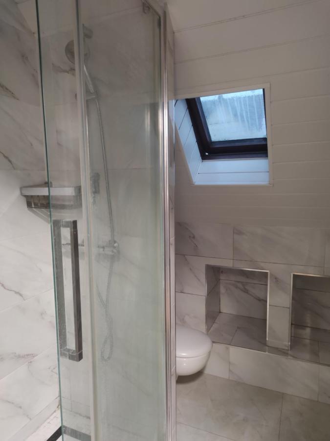 Chambre Privee A Bobigny -Salle De Bain Et Toilettes Sont Commune, -Pas De Cuisine Kültér fotó